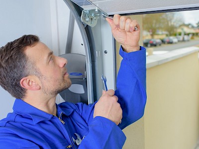 GARAGE DOOR REPAIRS